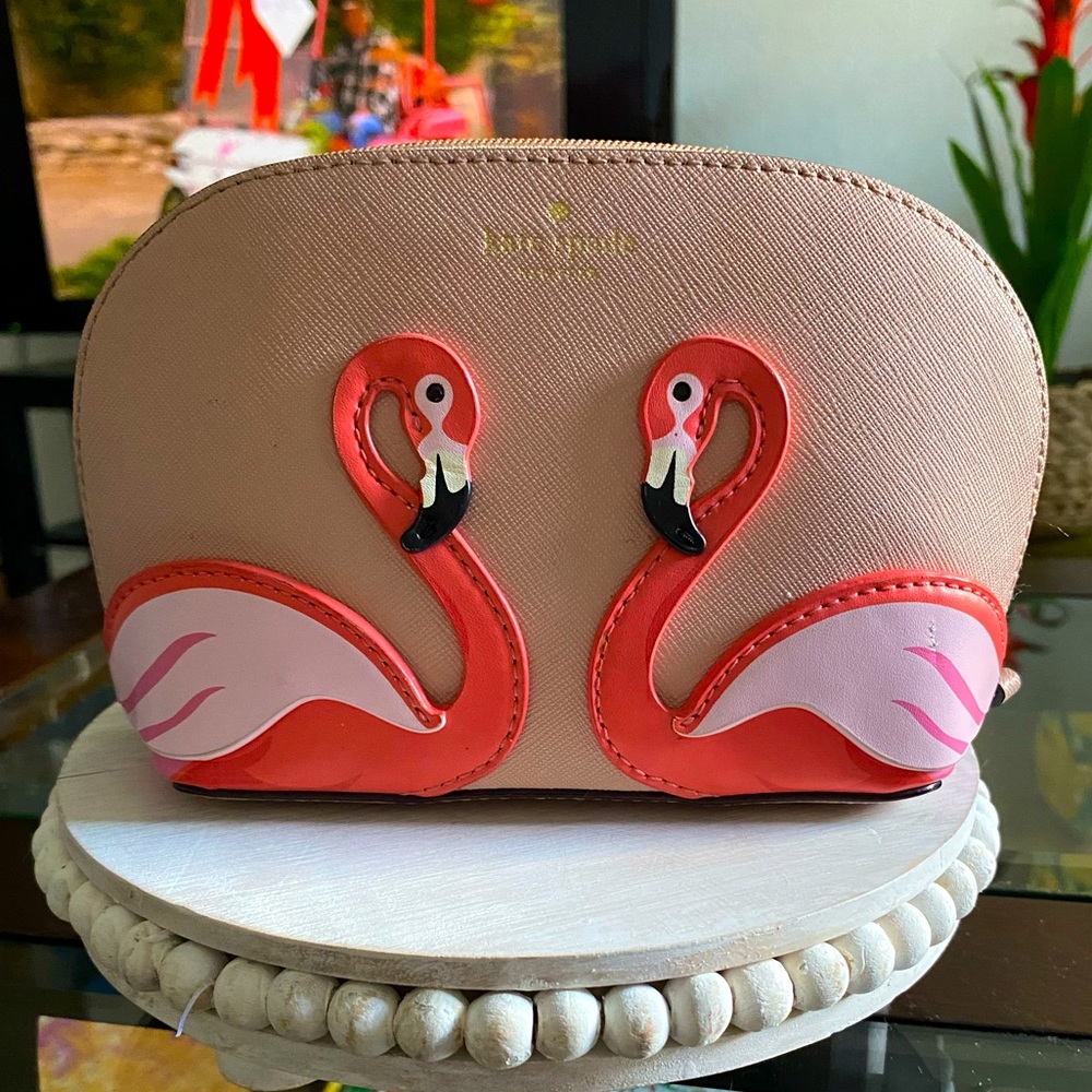 Flamingo cosmetic bag. Preowned, please note marks inside bag. Lightly used